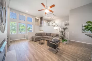 Photo #5: 6118946 Listing 