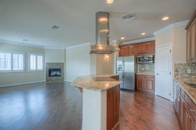 MLS: 6119277 Condo For Sale