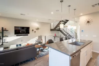 Photo #1: 6119302 Listing