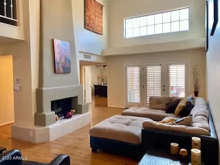 Photo #2: 6119546 Listing