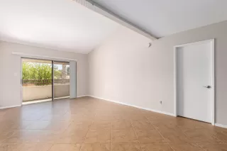 Photo #2: 6119690 Listing