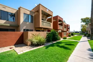 Photo #2: 6119712 Listing 