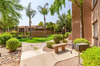 Photo #1: 6119819 Listing 