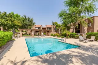 Photo #2: 6119819 Listing 