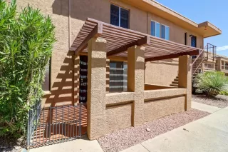 Photo #1: 6119833 Listing