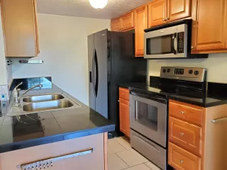 Photo #3: 6119833 Listing