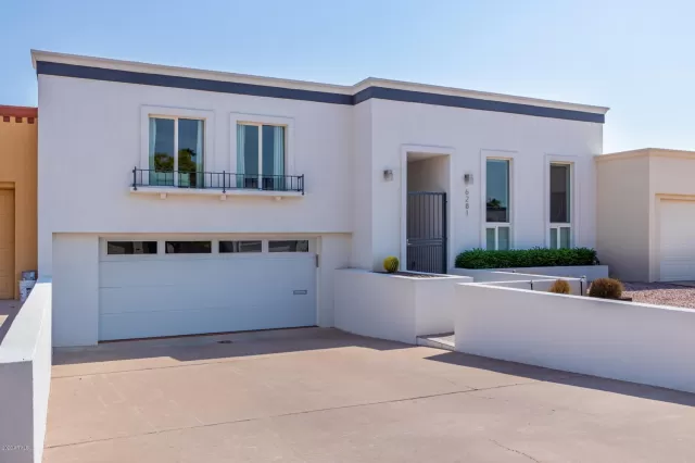 MLS: 6119969 Condo For Sale