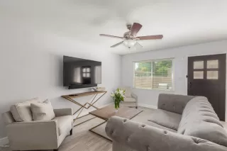 Photo #4: 6120025 Listing 