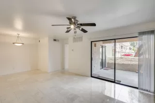 Photo #4: 6120034 Listing