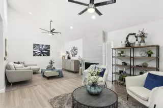 Photo #3: 6120108 Listing