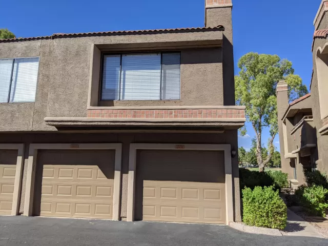 MLS: 6120302 Condo For Sale