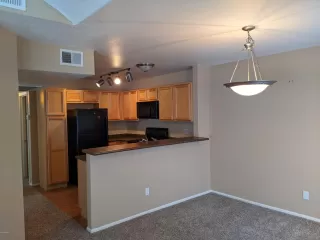 Photo #5: 6120302 Listing 