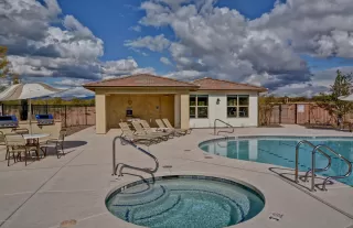 Photo #6: 6120451 Listing