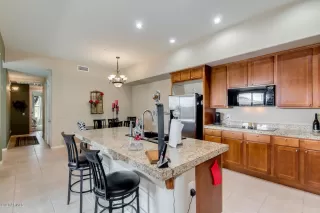 Photo #3: 6120605 Listing