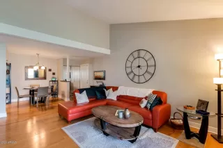 Photo #2: 6120690 Listing 