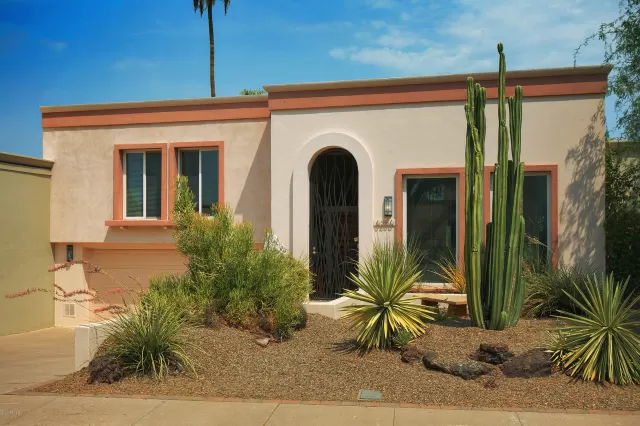 MLS: 6121057 Condo For Sale