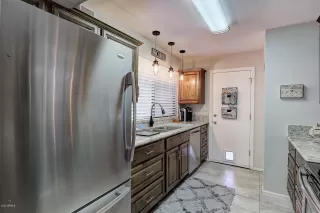 Photo #4: 6121083 Listing