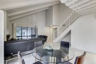 Photo #5: 6121150 Listing 