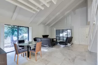 Photo #6: 6121150 Listing 