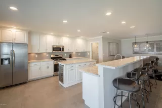 Photo #4: 6121356 Listing