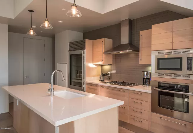 MLS: 6121540 Condo For Sale