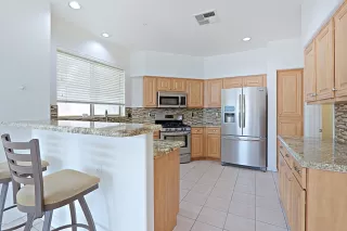 Photo #1: 6121596 Listing 