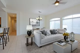 Photo #4: 6121596 Listing 