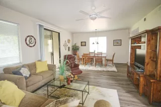 Photo #2: 6121778 Listing