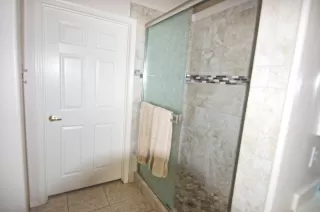 Photo #5: 6121778 Listing