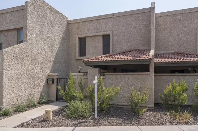 MLS: 6121841 Condo For Sale