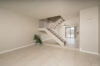 Photo #4: 6121841 Listing