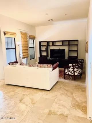 Photo #3: 6121940 Listing