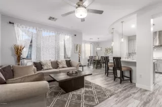 Photo #5: 6121967 Listing 