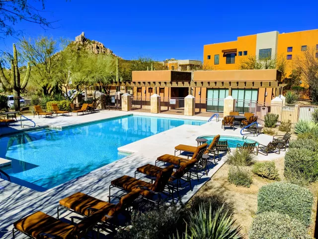 MLS: 6121984 Condo For Sale