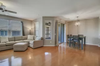 Photo #4: 6122010 Listing 