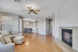 Photo #5: 6122010 Listing 
