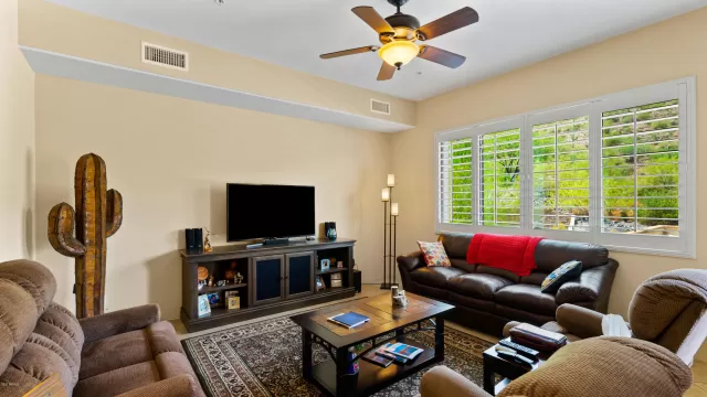 MLS: 6122135 Condo For Sale