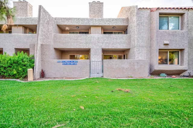 MLS: 6122276 Condo For Sale