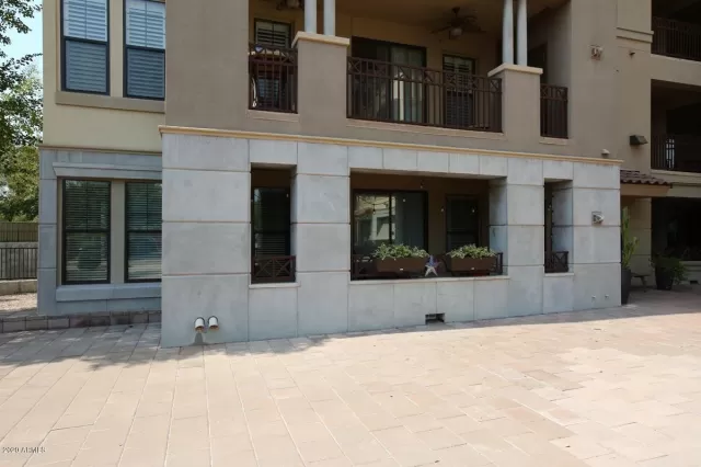 MLS: 6122281 Condo For Sale