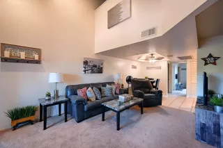 Photo #1: 6122294 Listing 