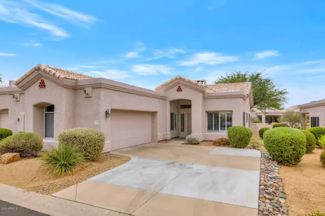 MLS: 6122406 Condo For Sale