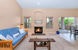 Photo #4: 6122406 Listing