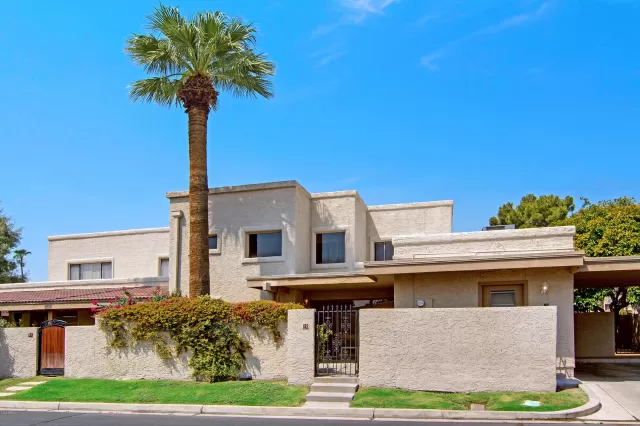 MLS: 6122434 Condo For Sale