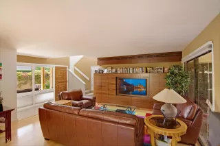 Photo #3: 6122434 Listing 