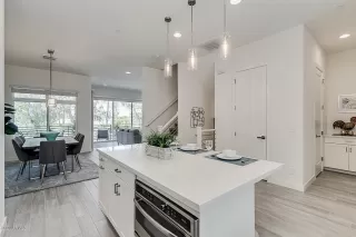 Photo #1: 6122562 Listing