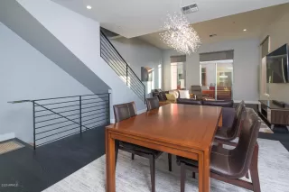 Photo #2: 6122638 Listing