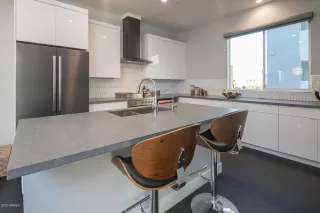 Photo #4: 6122638 Listing