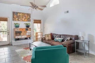 Photo #5: 6122651 Listing 