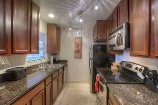 Photo #5: 6122778 Listing