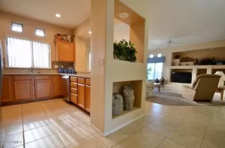 Photo #4: 6122831 Listing